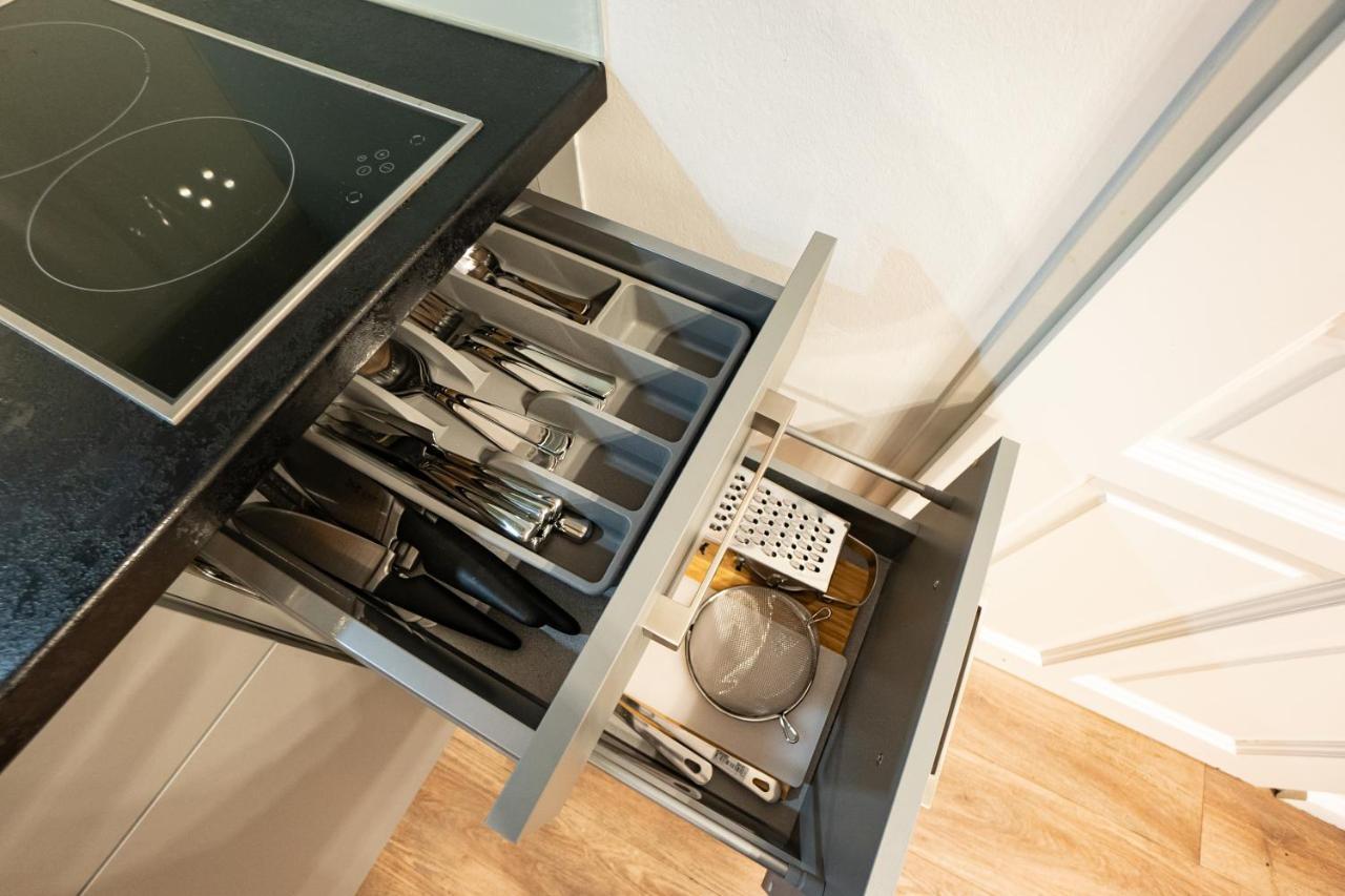 Stylish Apartment With Dedicated Working Space And Super King-Size Bed Located Between City Centre And Donau River ウィーン エクステリア 写真