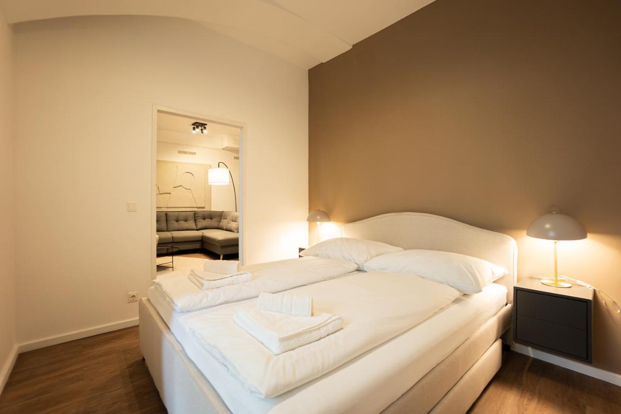 Stylish Apartment With Dedicated Working Space And Super King-Size Bed Located Between City Centre And Donau River ウィーン エクステリア 写真