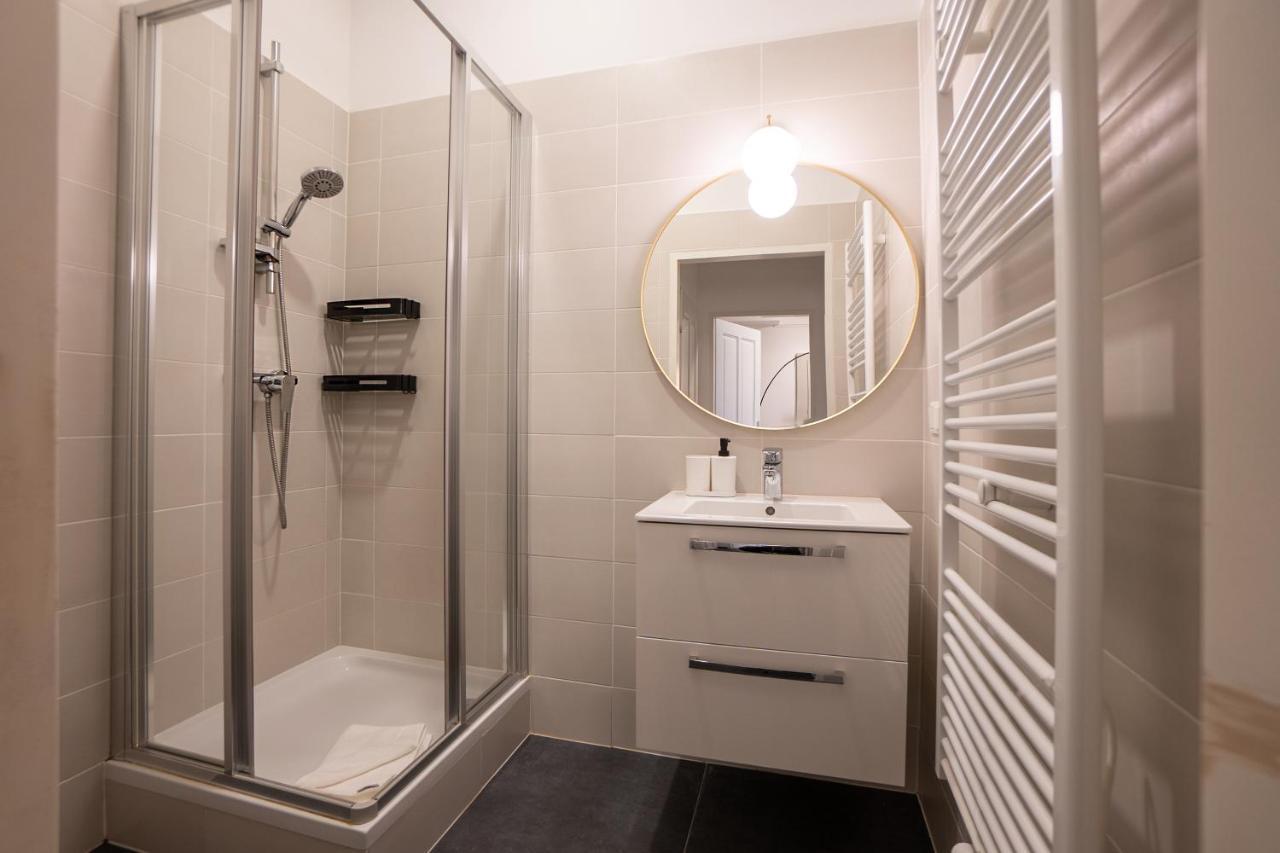 Stylish Apartment With Dedicated Working Space And Super King-Size Bed Located Between City Centre And Donau River ウィーン エクステリア 写真